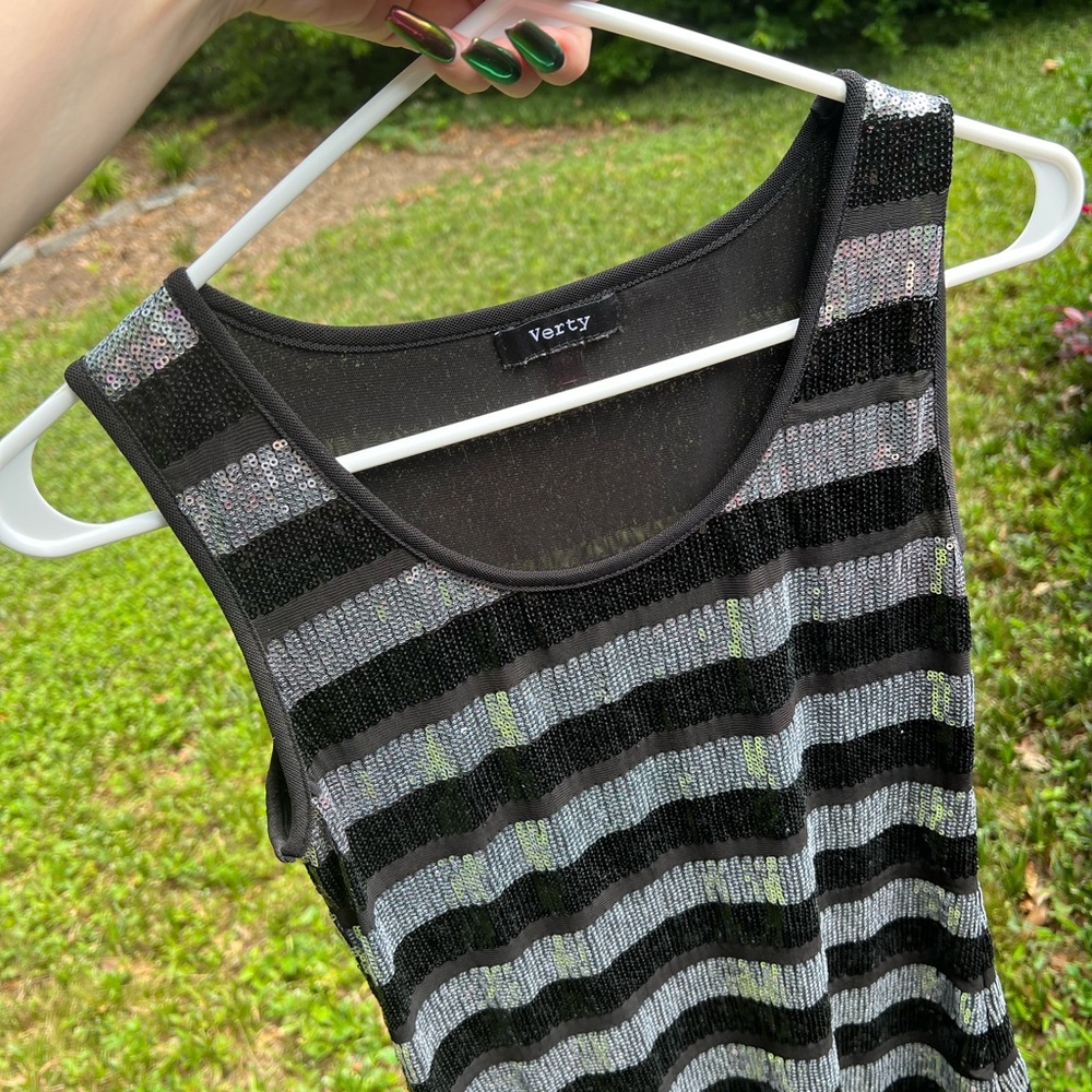 Verty black & silver sequin tank top size small